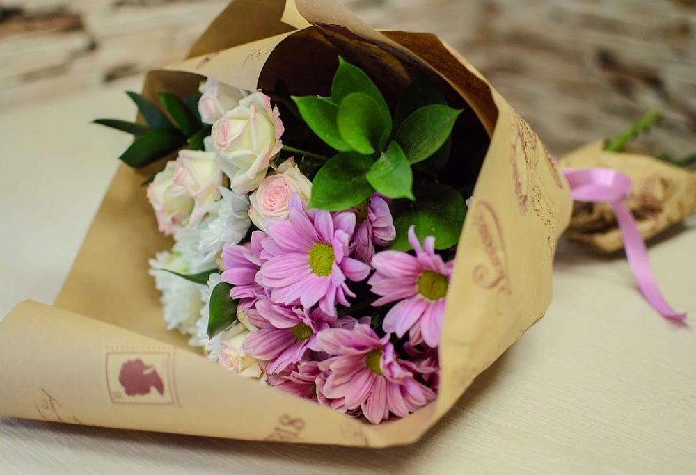 Букет цветов из: Розы и Хризантемы в Хворостянка