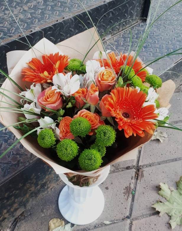 Букет цветов из: Герберы, Хризантемы, Альстромерии и Розы в Хворостянка