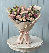 Букет цветов из:  Розы и Лизиантусы в Хворостянка