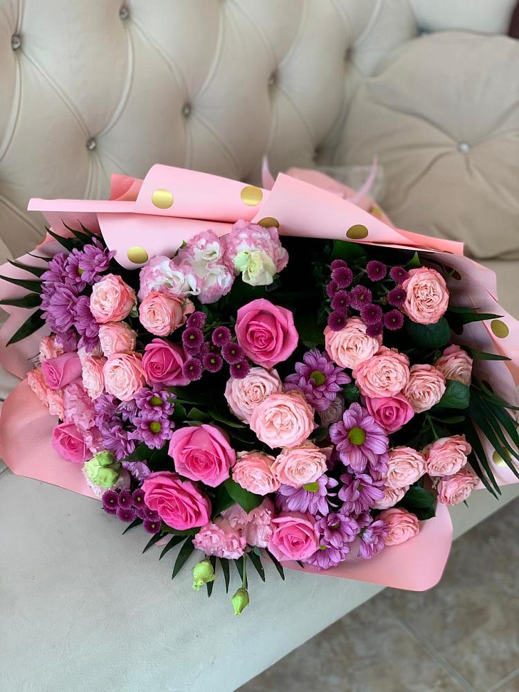 Букет цветов из: Хризантемы, Розы и Лизиантусы в Хворостянка