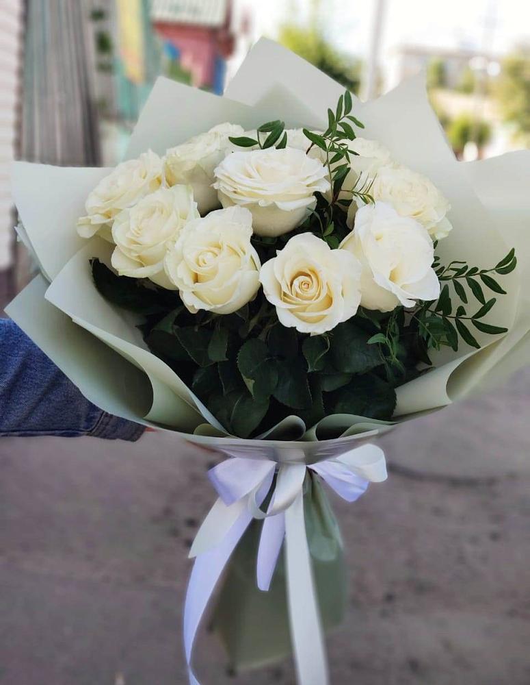 Букет Белые розы Проуд в Хворостянка