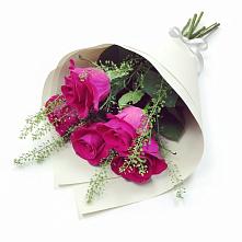 Букет цветов из:  Розы в Хворостянка