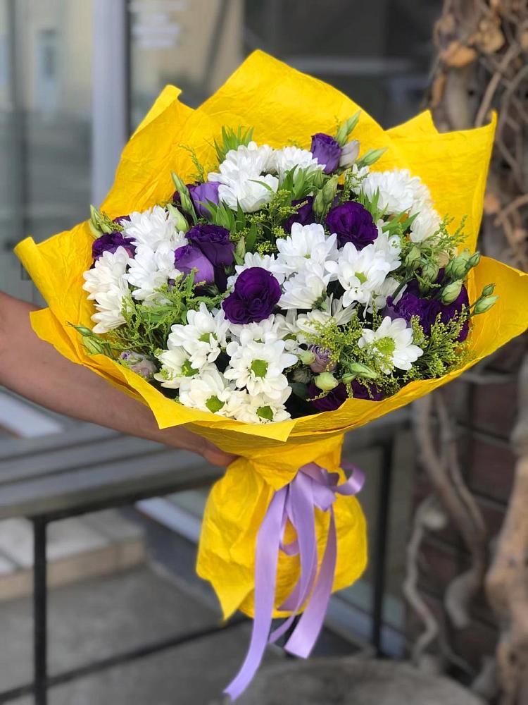 Букет цветов из: Ирисы, Хризантемы и Ромашки в Хворостянка