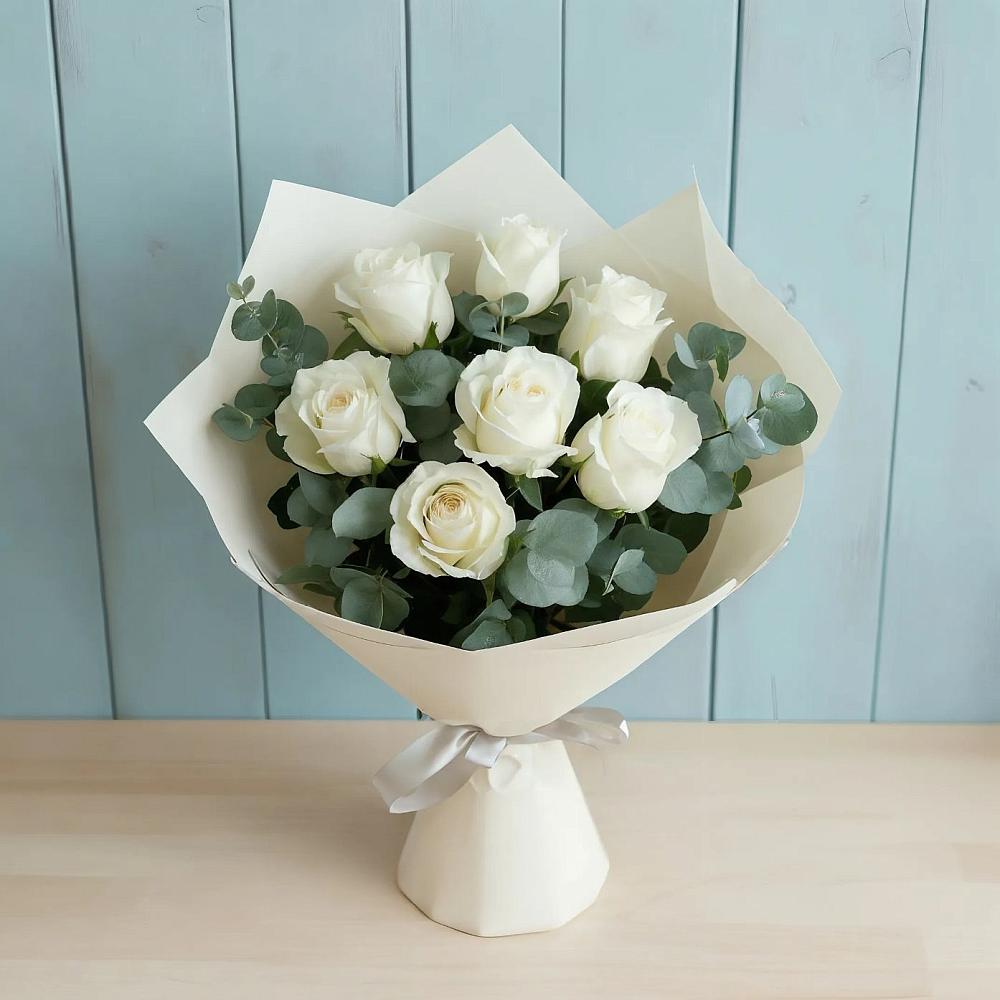 Букет Белые розы в Эвкалипте в Хворостянка