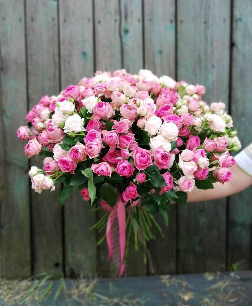 Букет Розовые кустовые розы Натали и Лав Лидия в Хворостянка