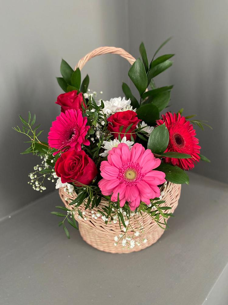 Цветочная композиция из Розы, Хризантемы и Герберы в корзине в Хворостянка