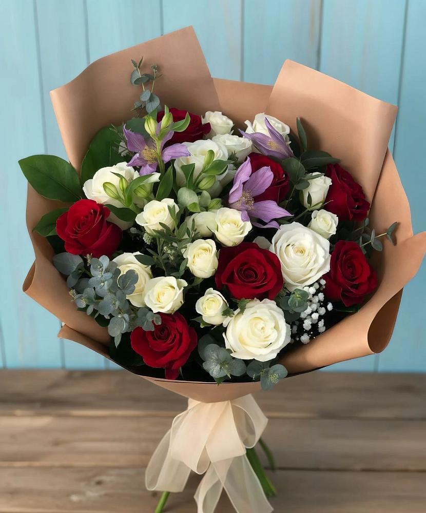 Букет цветов из: Розы и Альстромерии в Хворостянка