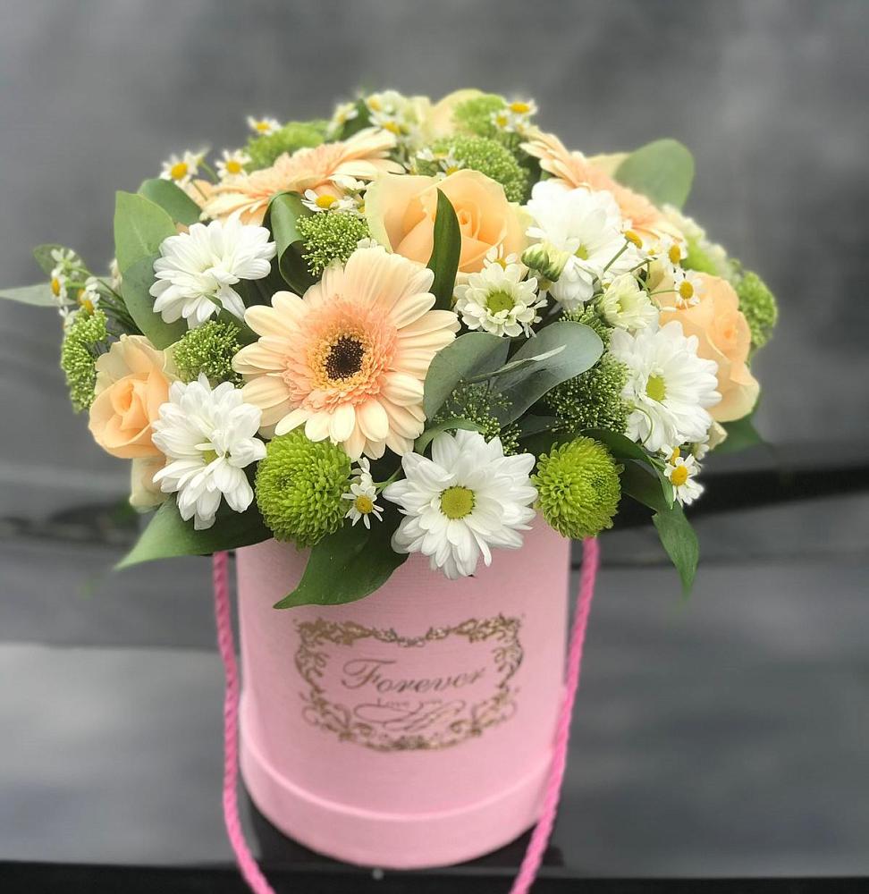 Цветочная композиция из Розы, Герберы и Хризантемы в шляпной коробке в Хворостянка