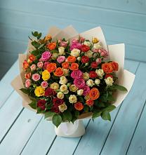 Букет Микс из разноцветных кустовых роз в Хворостянка